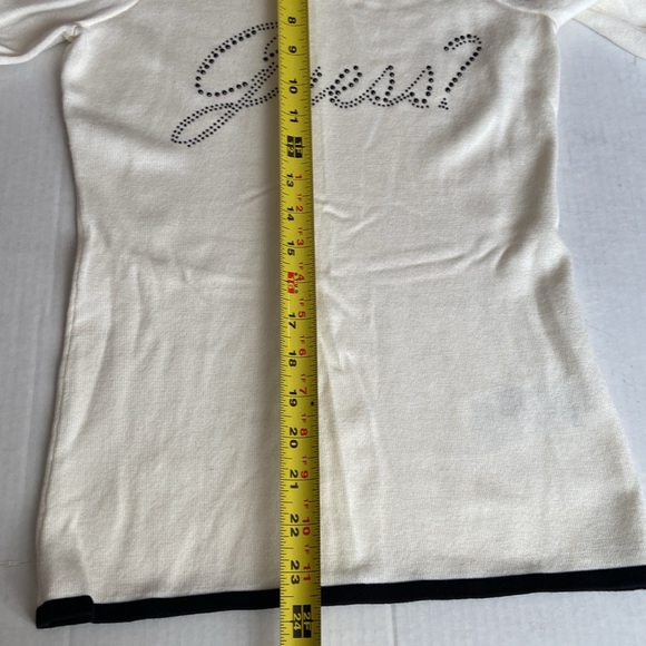 Guess Sweater with shoulder cutouts. NWOT - Picture 9 of 9